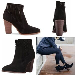 Vince Camuto Women's Fenyia Black Suede Ankle Boot Block Heel Size 9 M